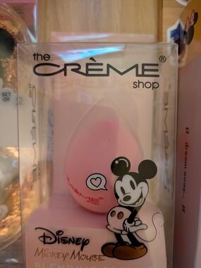 The Crème Shop Disney Pink Makeup Sponge - Mickey Mouse